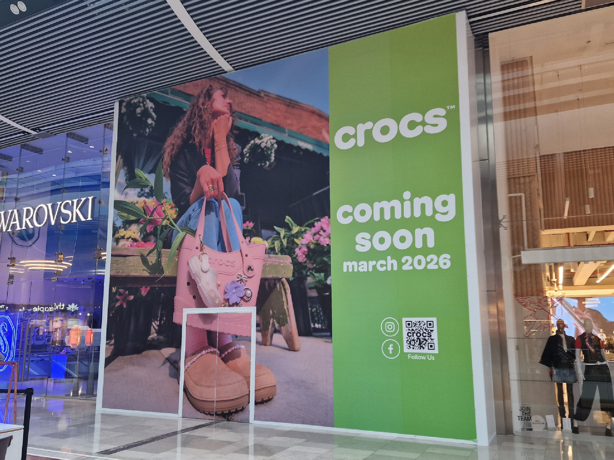 Crocs, Westfield Stratford